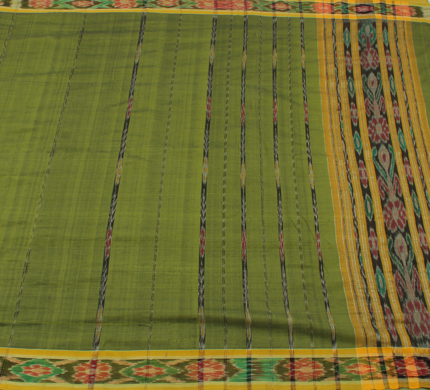 Sushila Vintage Green Saree Pure Cotton Hand Woven Ikat Patola Sari Craft Fabric