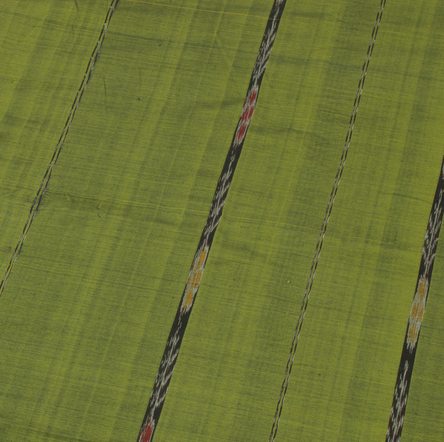 Sushila Vintage Green Saree Pure Cotton Hand Woven Ikat Patola Sari Craft Fabric