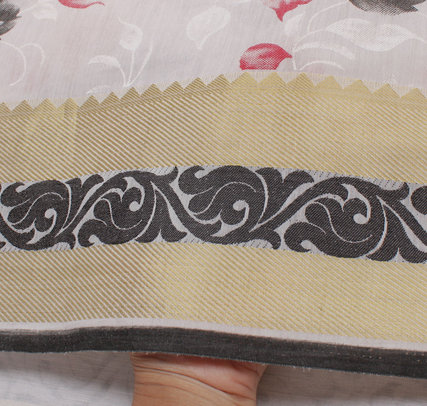 Sushila Vintage White Saree Blend Cotton Printed Floral Sari Craft 5 Yard Fabric