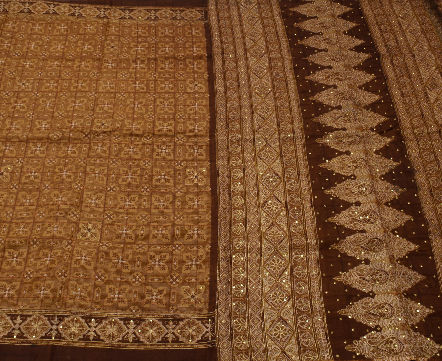 Sushila Vintage Indian Brown Saree Blend Cotton Woven Floral Sari Craft Fabric