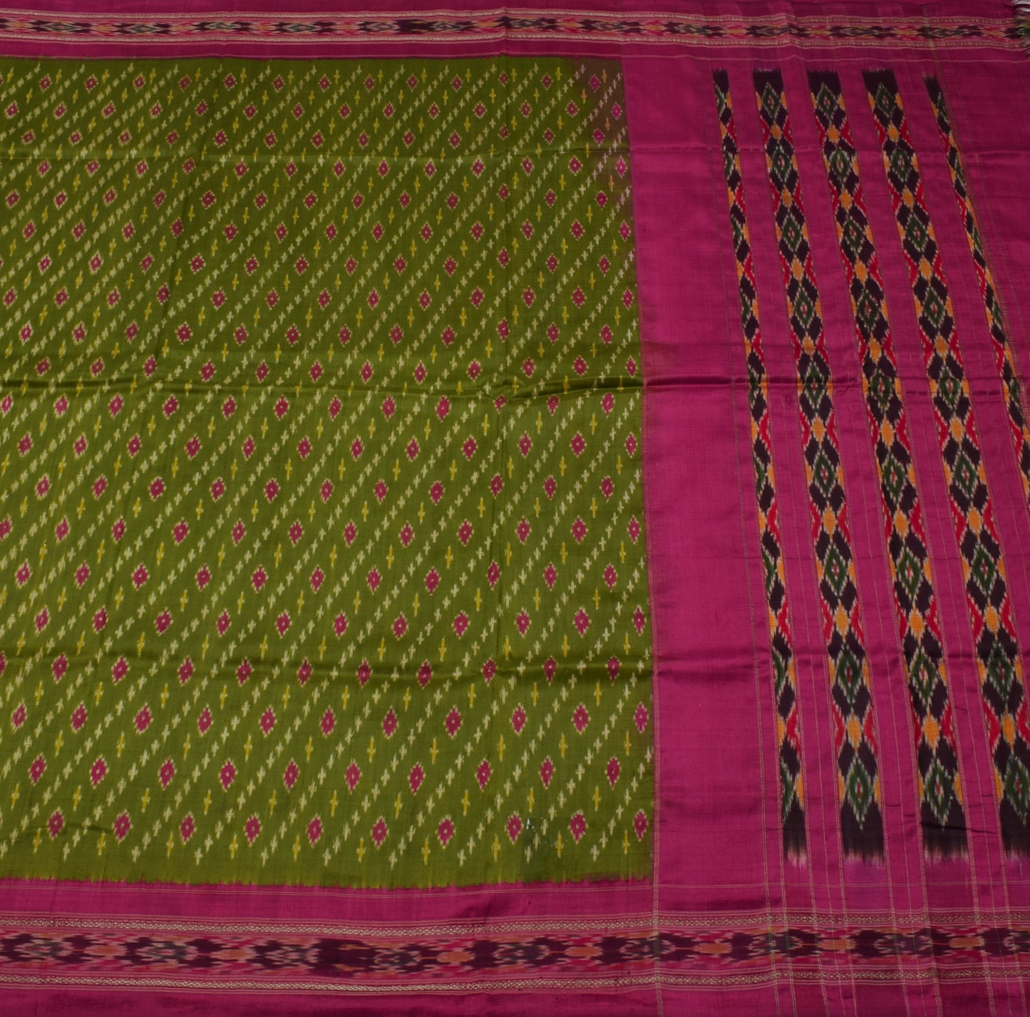 Sushila Vintage Green Saree Pure Silk Hand Woven Ikat Patola Sari Craft Fabric