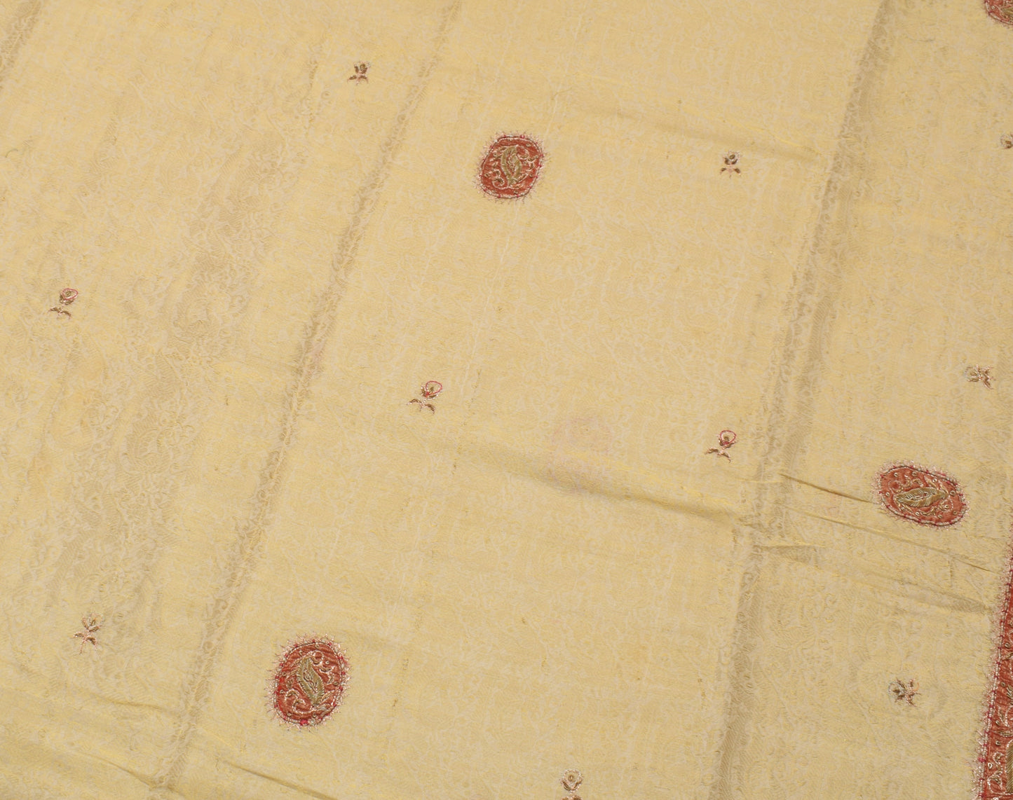 Sushila Vintage Cream Saree Pure Silk Zardozi Work Banarasi Floral Sari Fabric