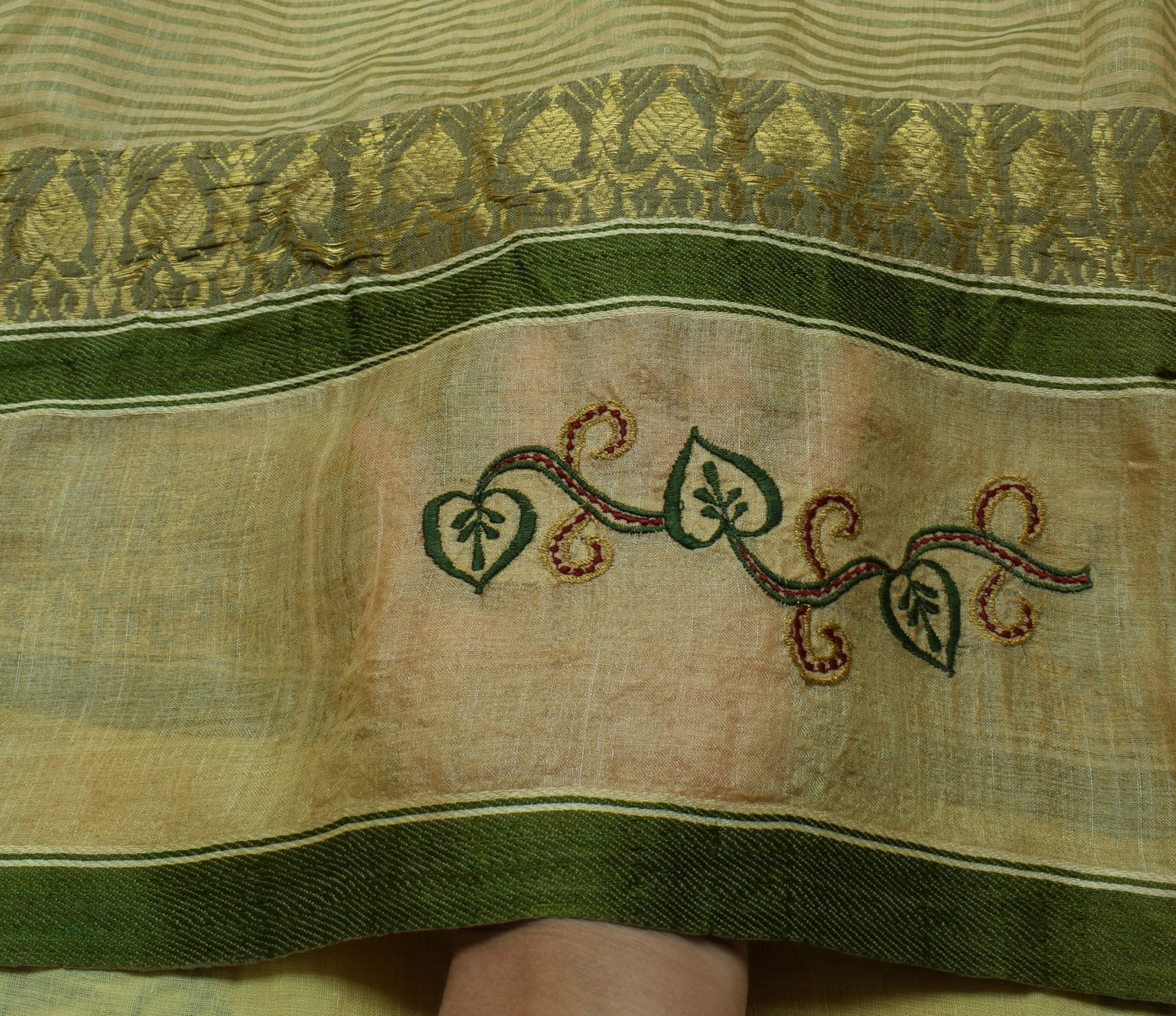 Sushila Vintage Indian Green Saree 100% Pure Silk Woven 5 Yard Sari Craft Fabric