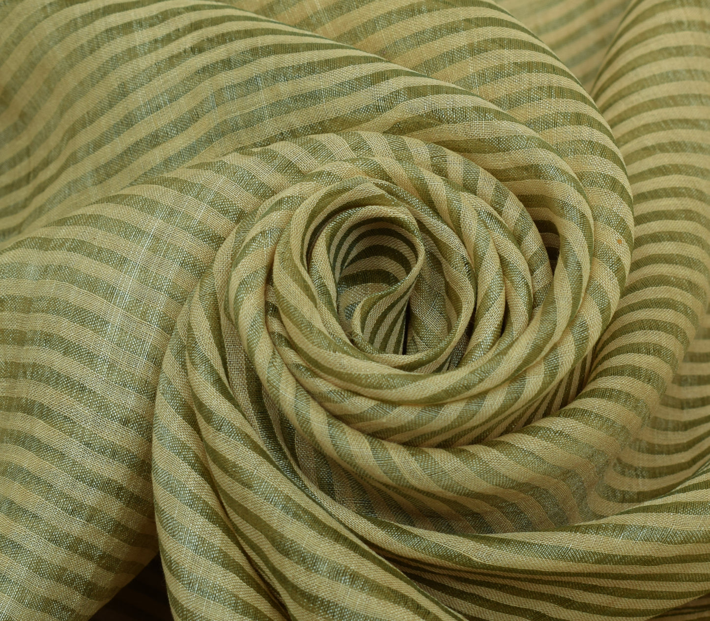 Sushila Vintage Indian Green Saree 100% Pure Silk Woven 5 Yard Sari Craft Fabric