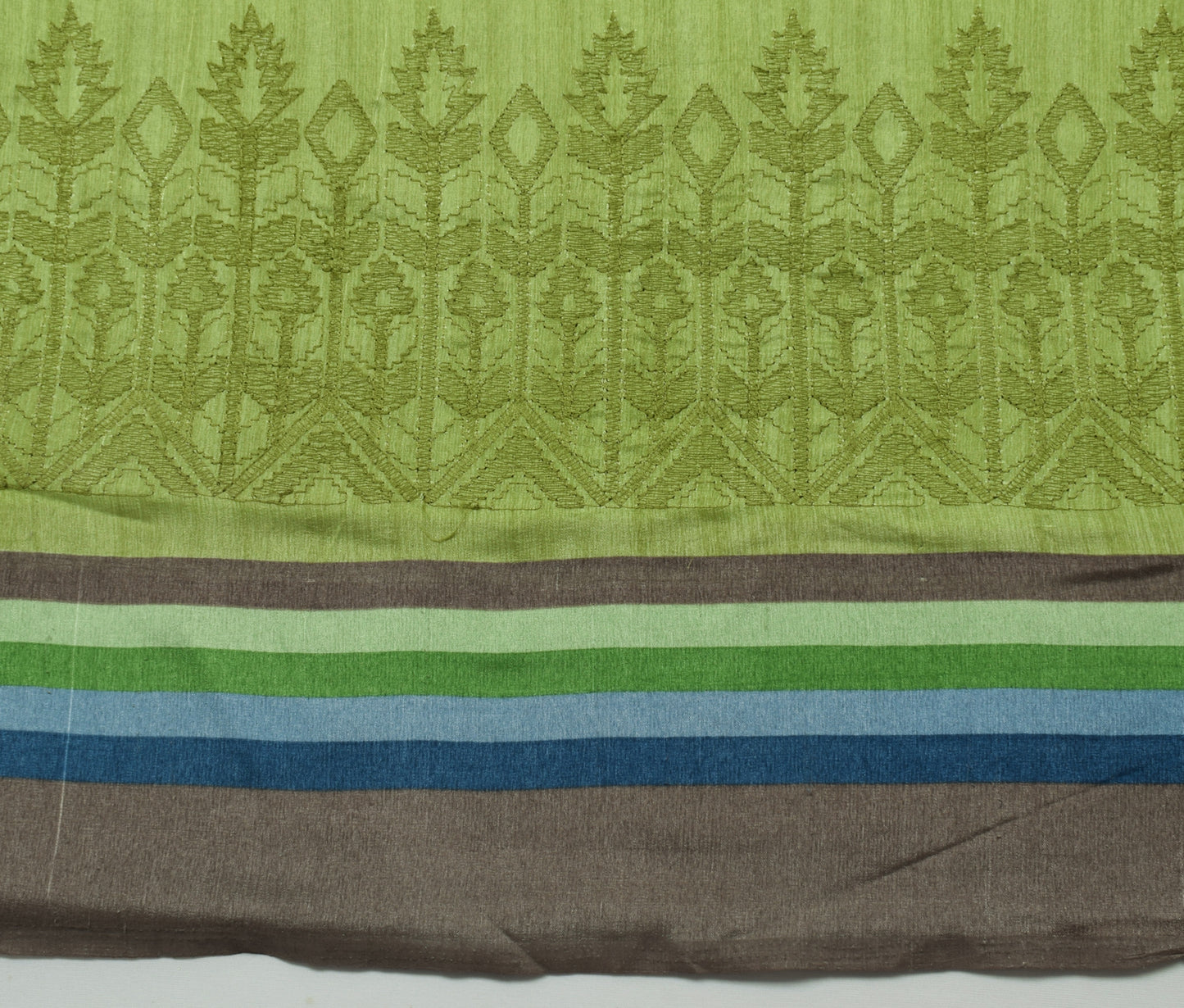 Sushila Vintage Green Indian Saree Blend Silk Embroidered Sari Craft Fabric