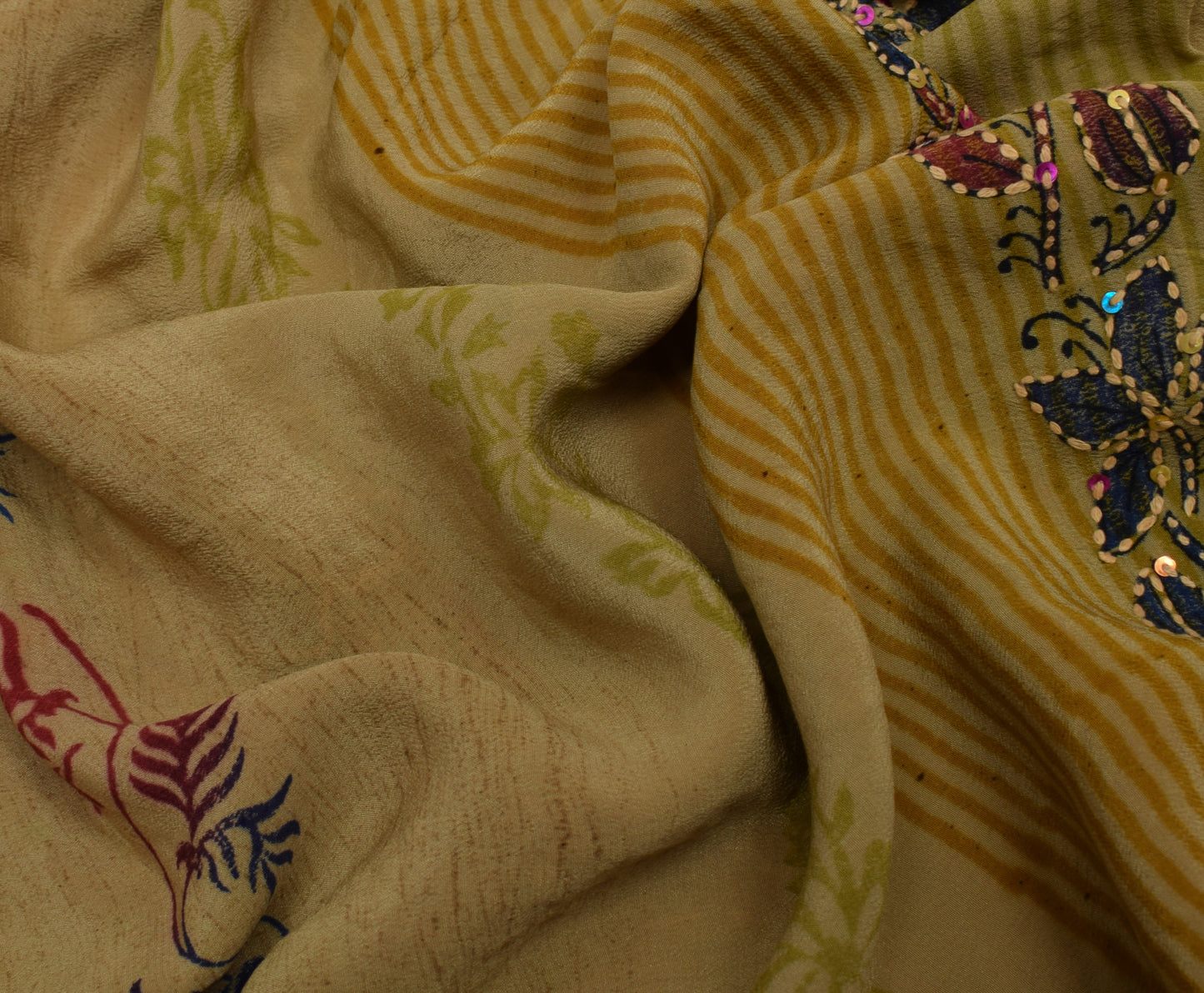 Sushila Vintage Indian Saree Pure Crepe Silk Hand Embroidered Kantha Sari Fabric