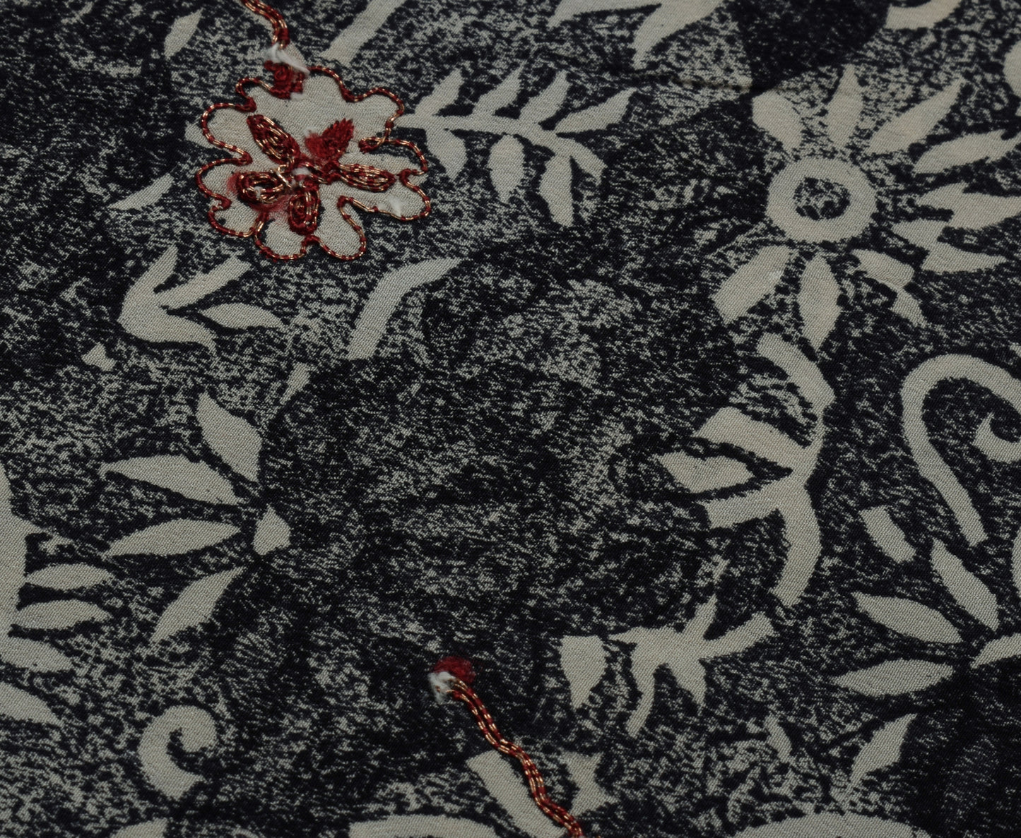 Sushila Vintage Black Gray Saree Pure Crepe Silk Printed Floral Sari Craft Fabric