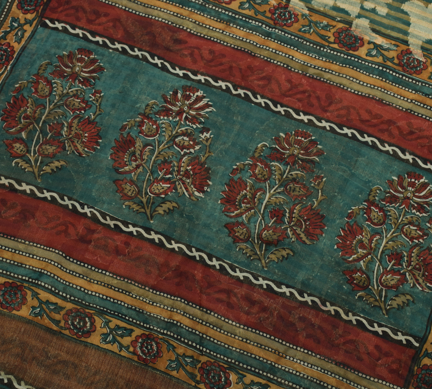 Sushila Vintage Indian Saree 100% Pure Georgette Silk Floral Printed Sari Fabric