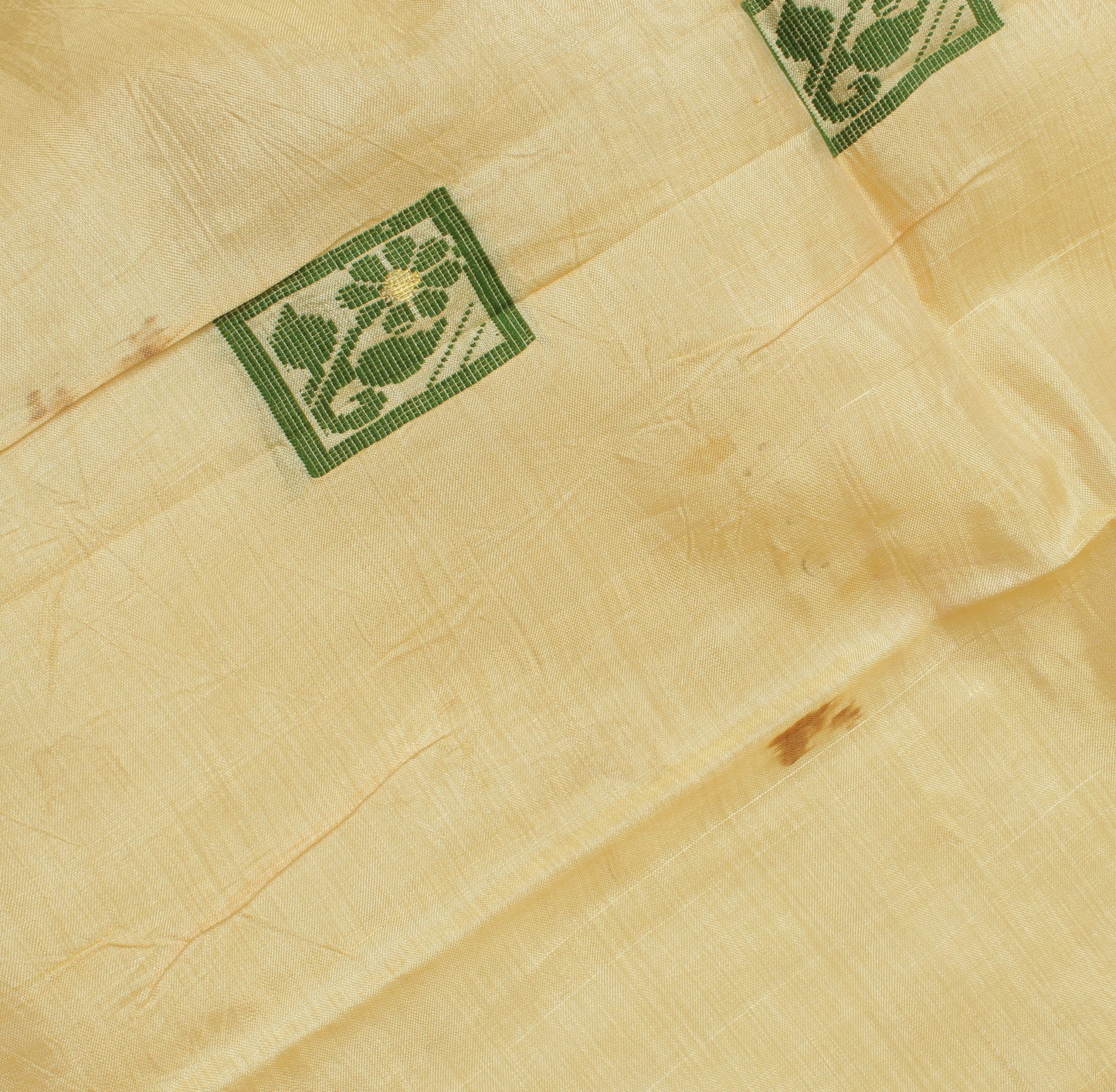 Sushila Vintage Cream Indian Sari Remnant Scrap Pure Cotton Woven Craft Fabric