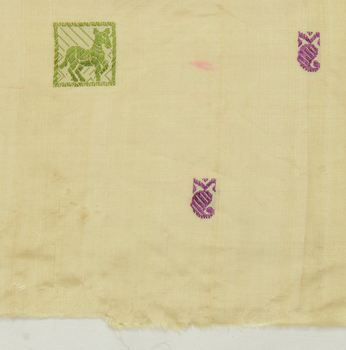 Sushila Vintage Cream Sari Remnant Scrap 100% Pure Silk Woven Craft Fabric