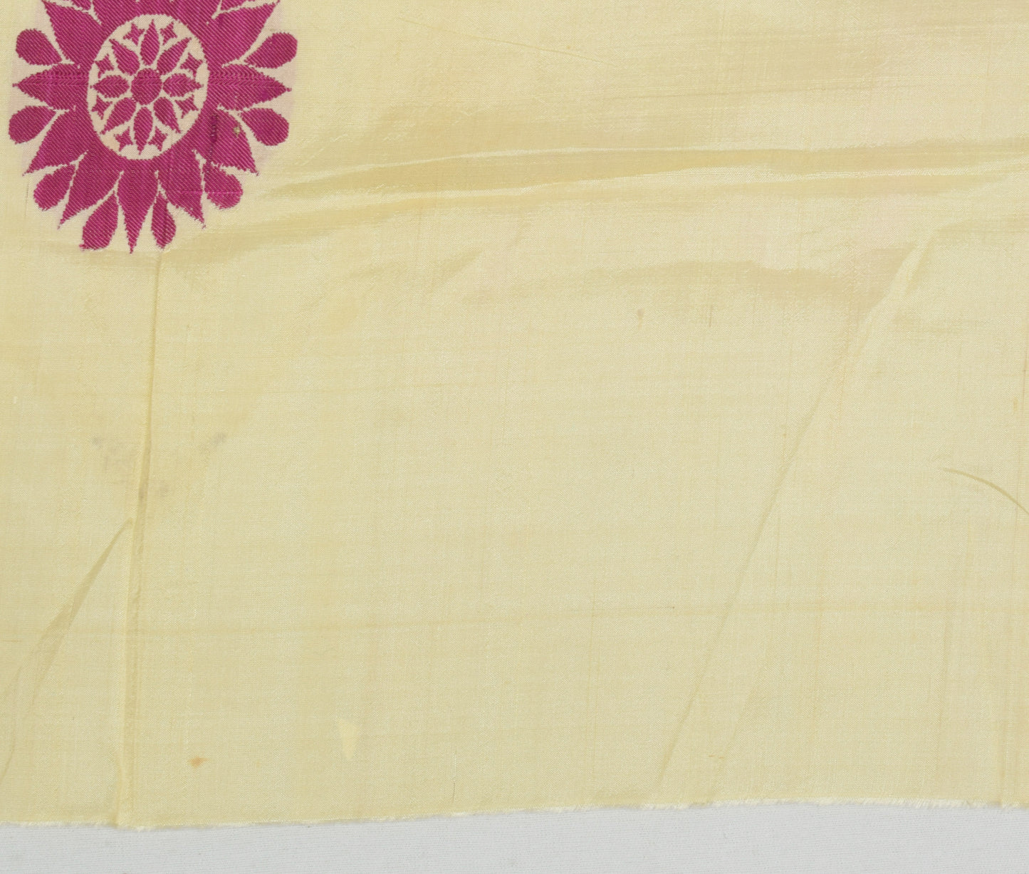 Sushila Vintage Cream Sari Remnant Scrap 100% Pure Silk Woven Craft Fabric