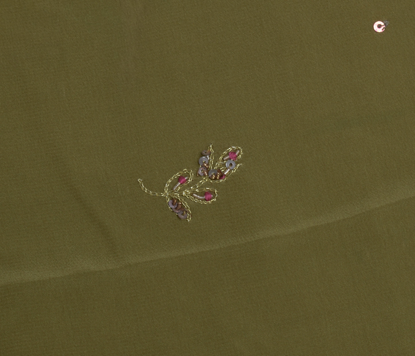 Sushila Vintage Green Indian Sari Remnant Scrap Pure Crepe Silk Craft Fabric