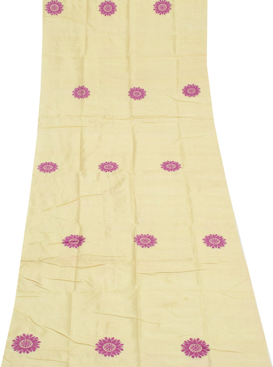Sushila Vintage Cream Sari Remnant Scrap 100% Pure Silk Woven Craft Fabric