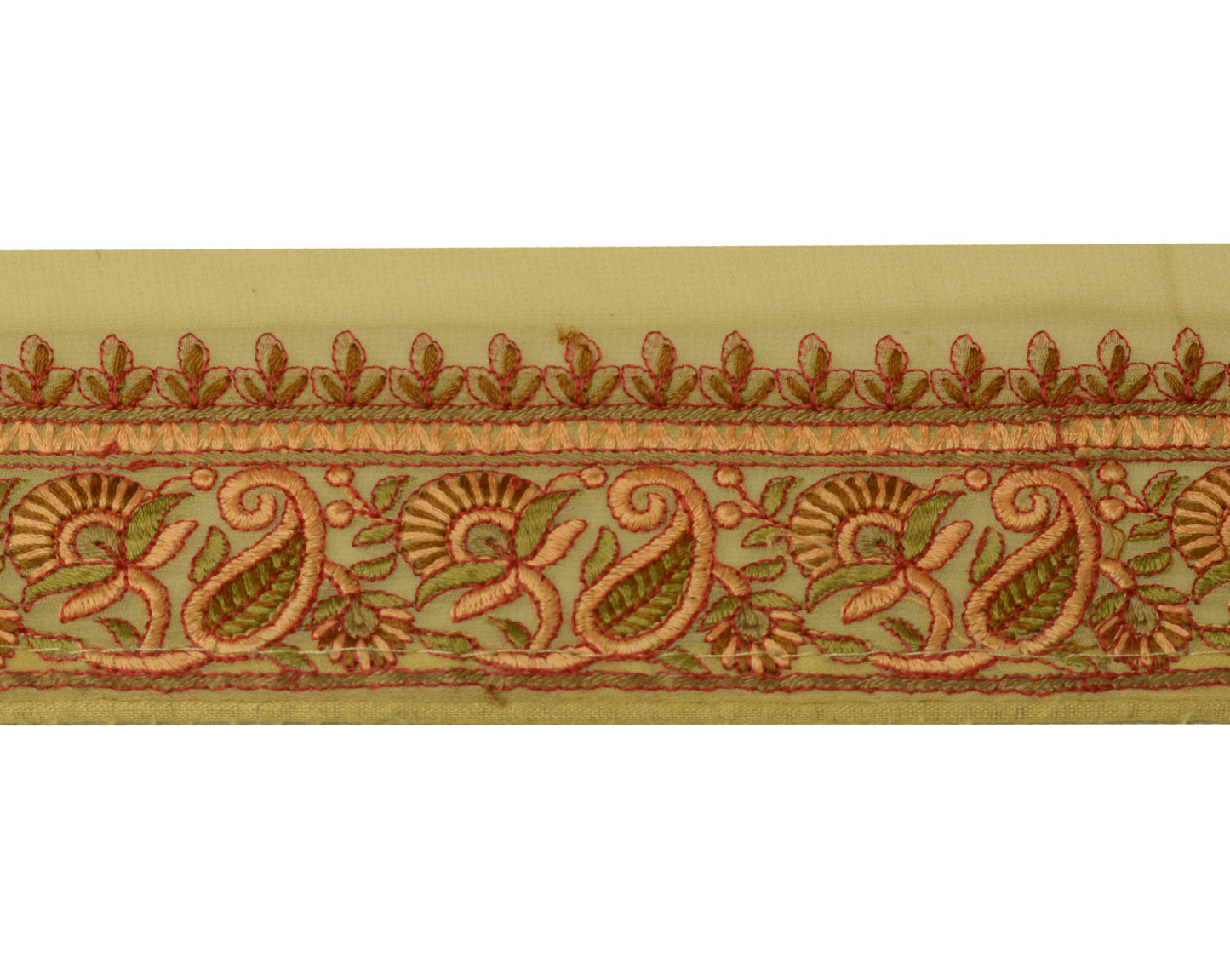 Sushila Vintage Cream Saree Border Indian Craft Sewing Trim Embroidered Lace