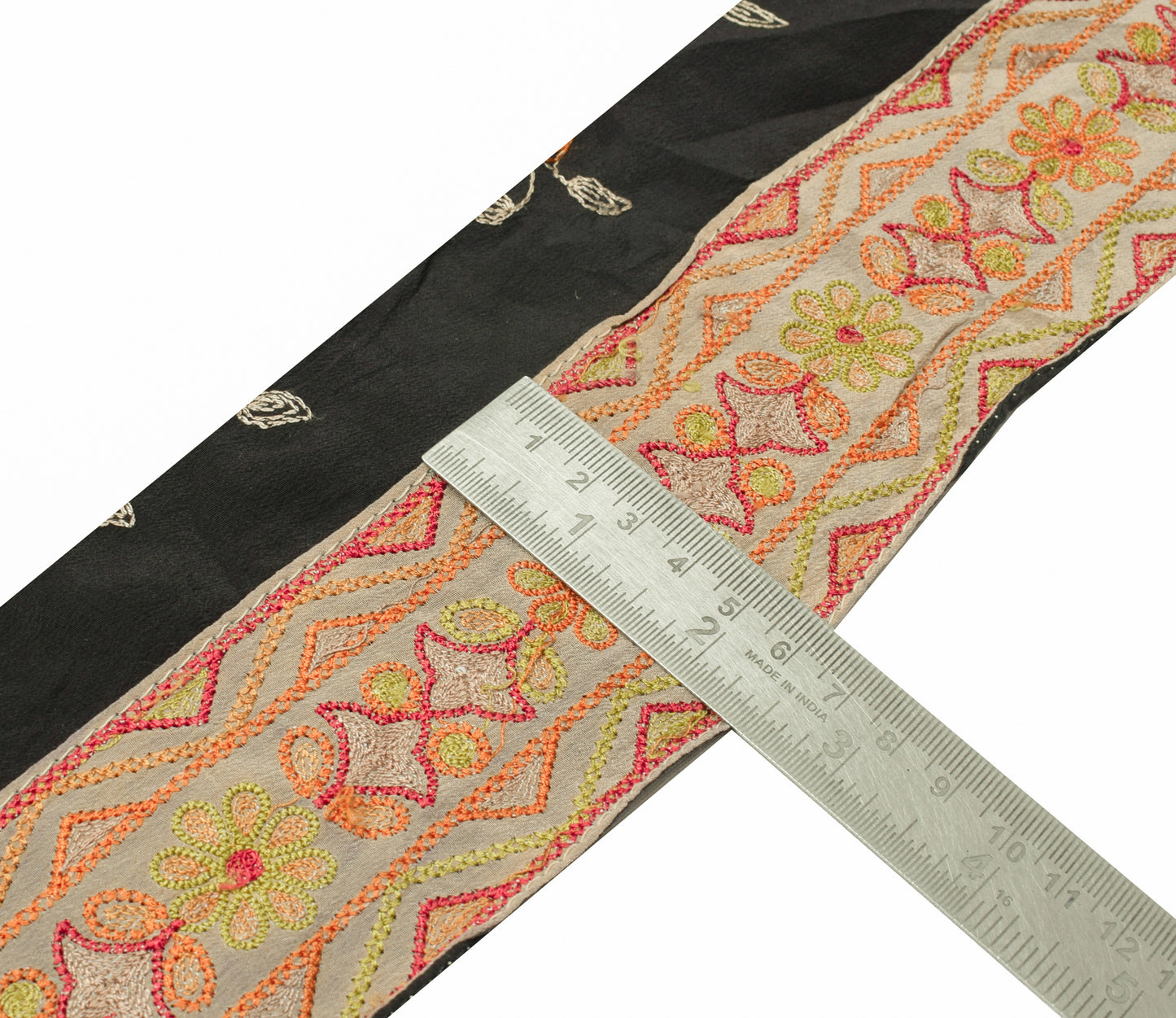 Sushila Vintage Saree Border Indian Craft Sewing Trim Embroidered Lace Ribbon