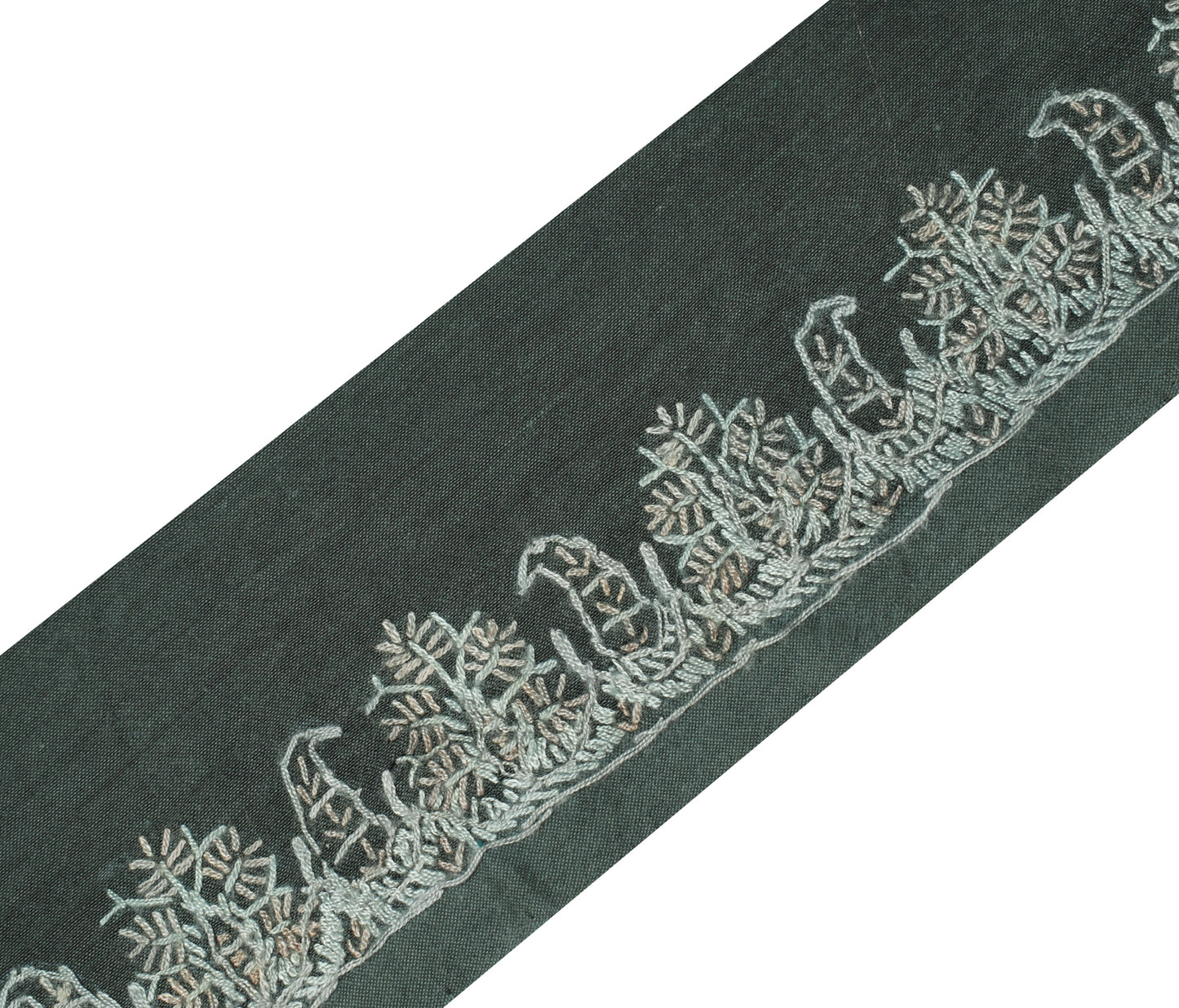 Sushila Vintage Cotton Saree Border Indian Craft Sewing Trim Embroidered Ribbon