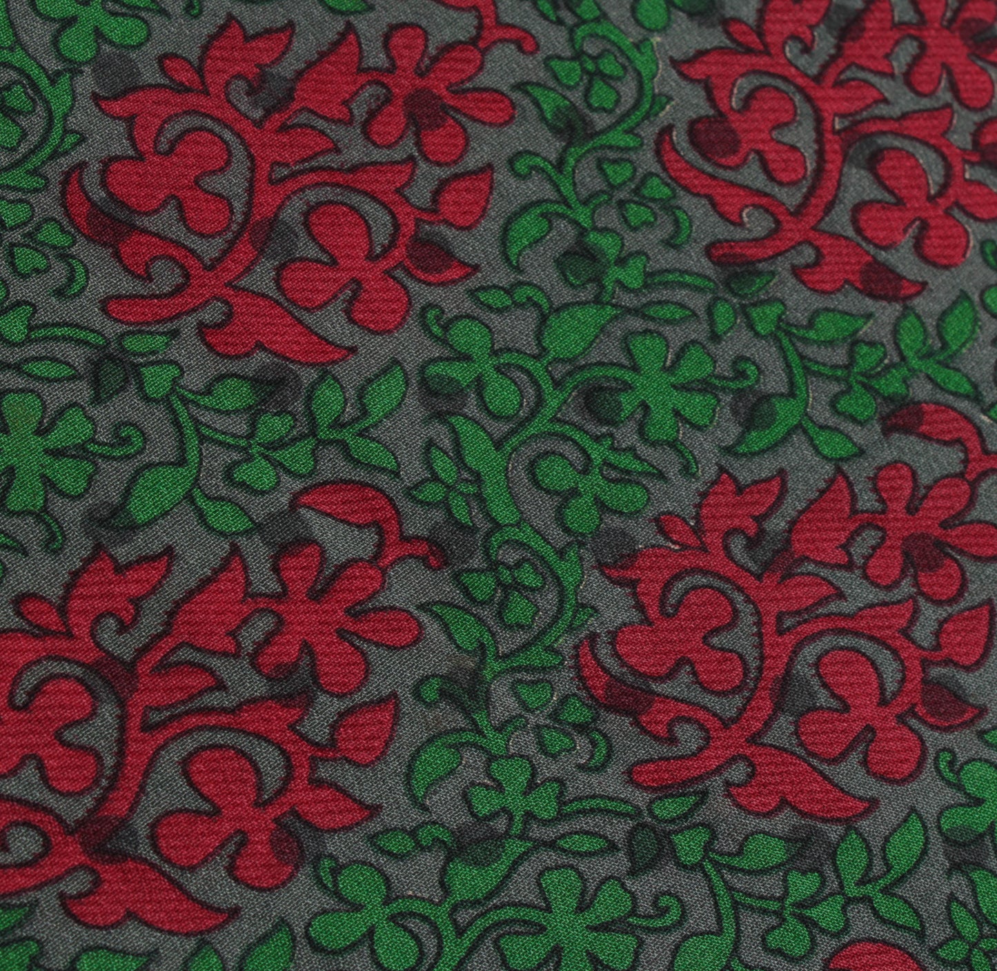 Sushila Vintage Green Saree 100% Pure Crepe Silk Printed Floral Soft Fabric