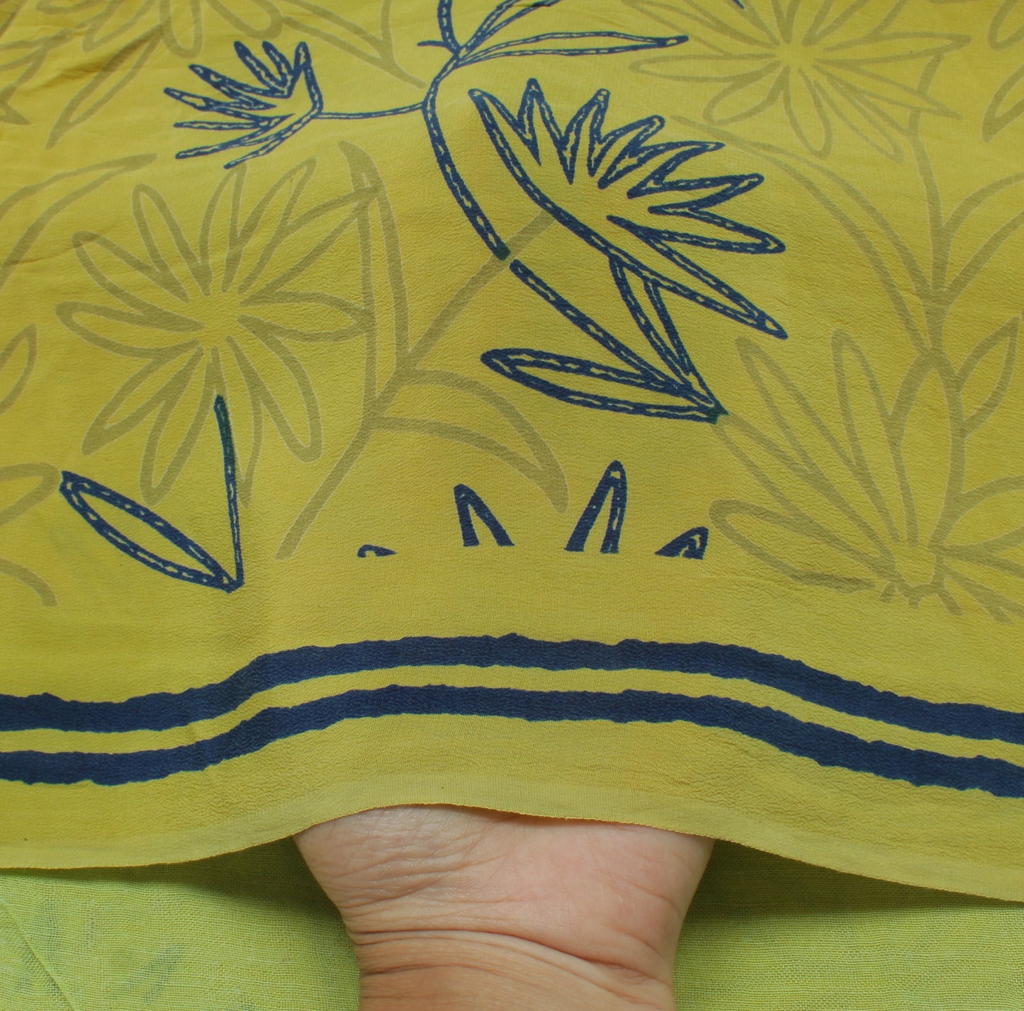 Sushila Vintage Green Saree 100% Pure Crepe Silk Printed Floral Soft Sari Fabric