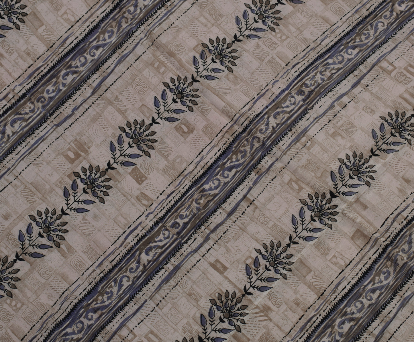 Sushila Vintage Indian Saree 100% Pure Crepe Silk Printed Floral Soft Fabric