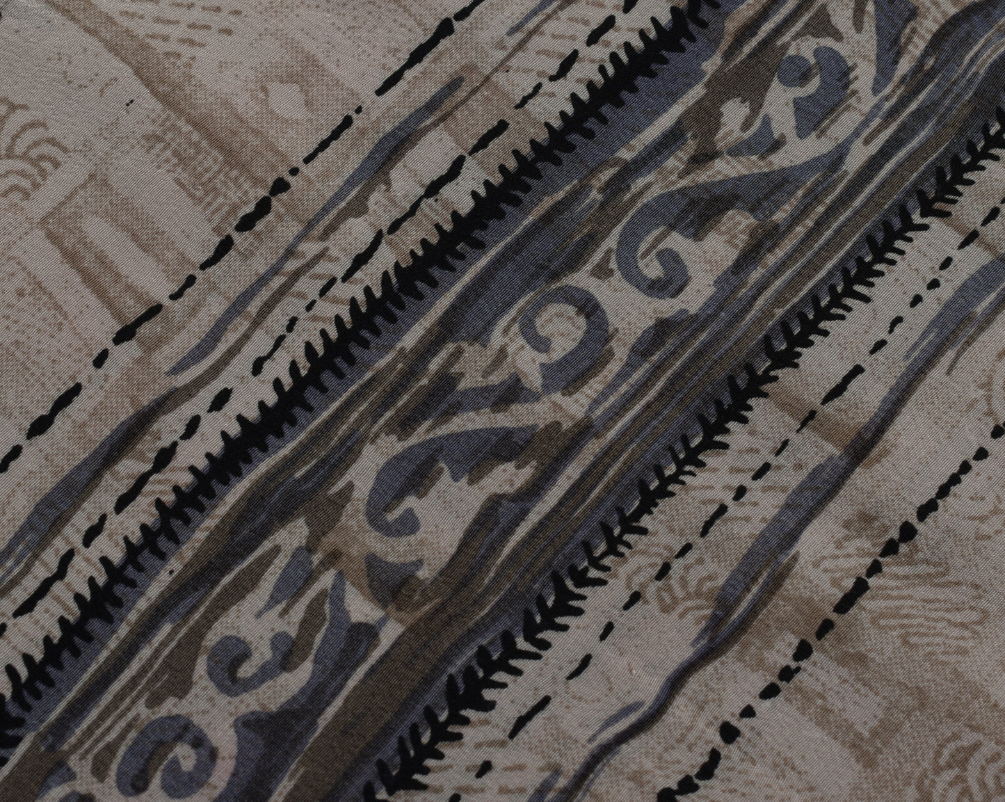 Sushila Vintage Indian Saree 100% Pure Crepe Silk Printed Floral Soft Fabric