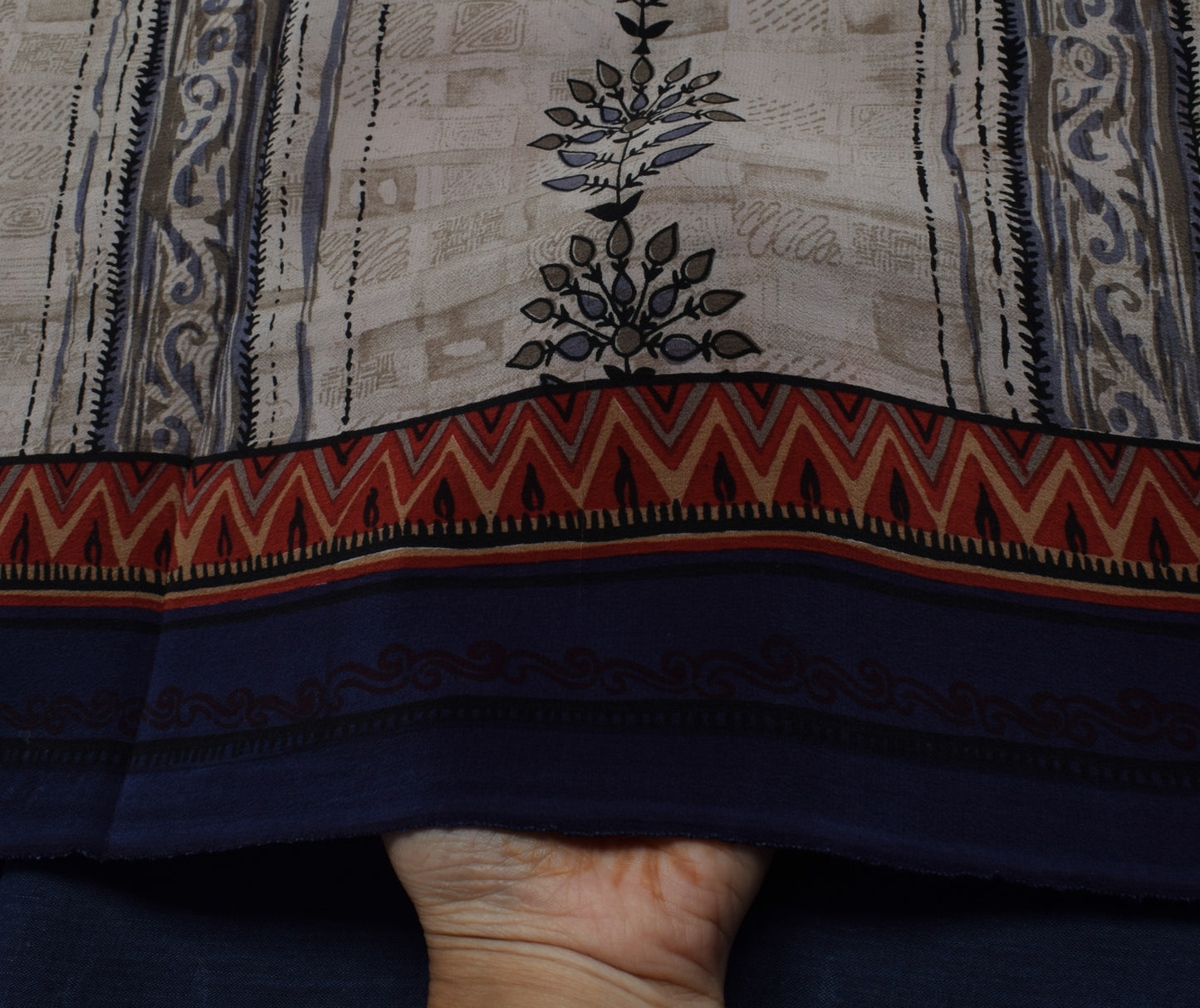 Sushila Vintage Indian Saree 100% Pure Crepe Silk Printed Floral Soft Fabric