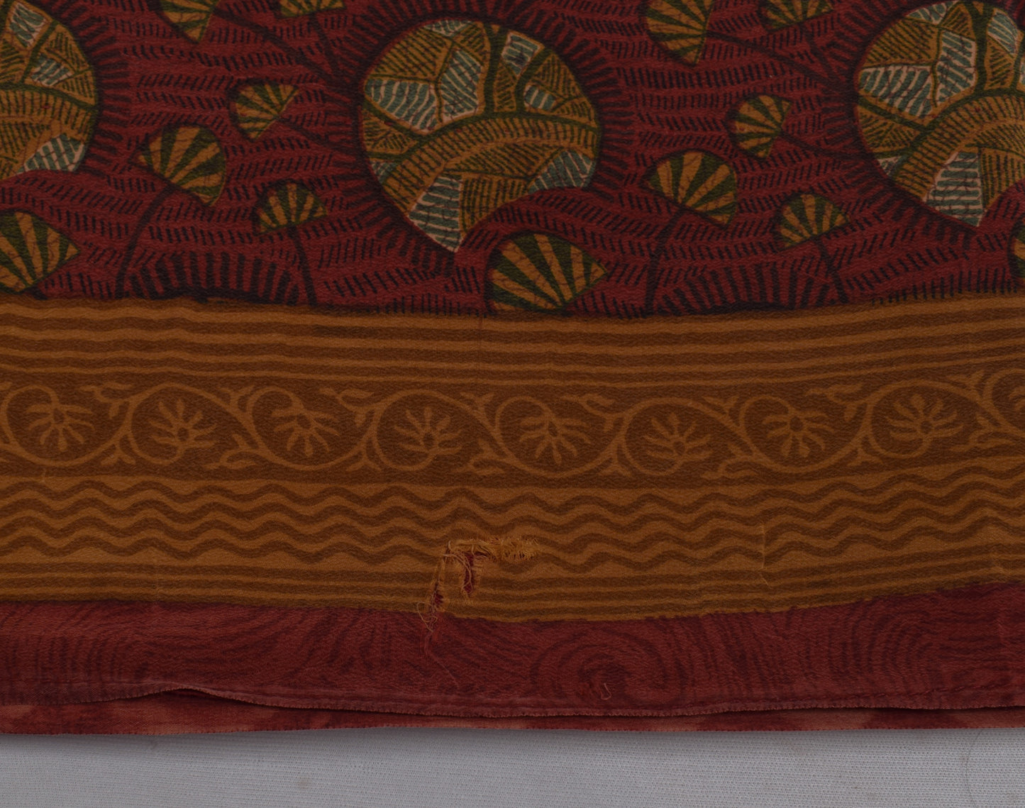 Sushila Vintage Indian Saree 100% Pure Crepe Silk Printed Floral Soft Fabric