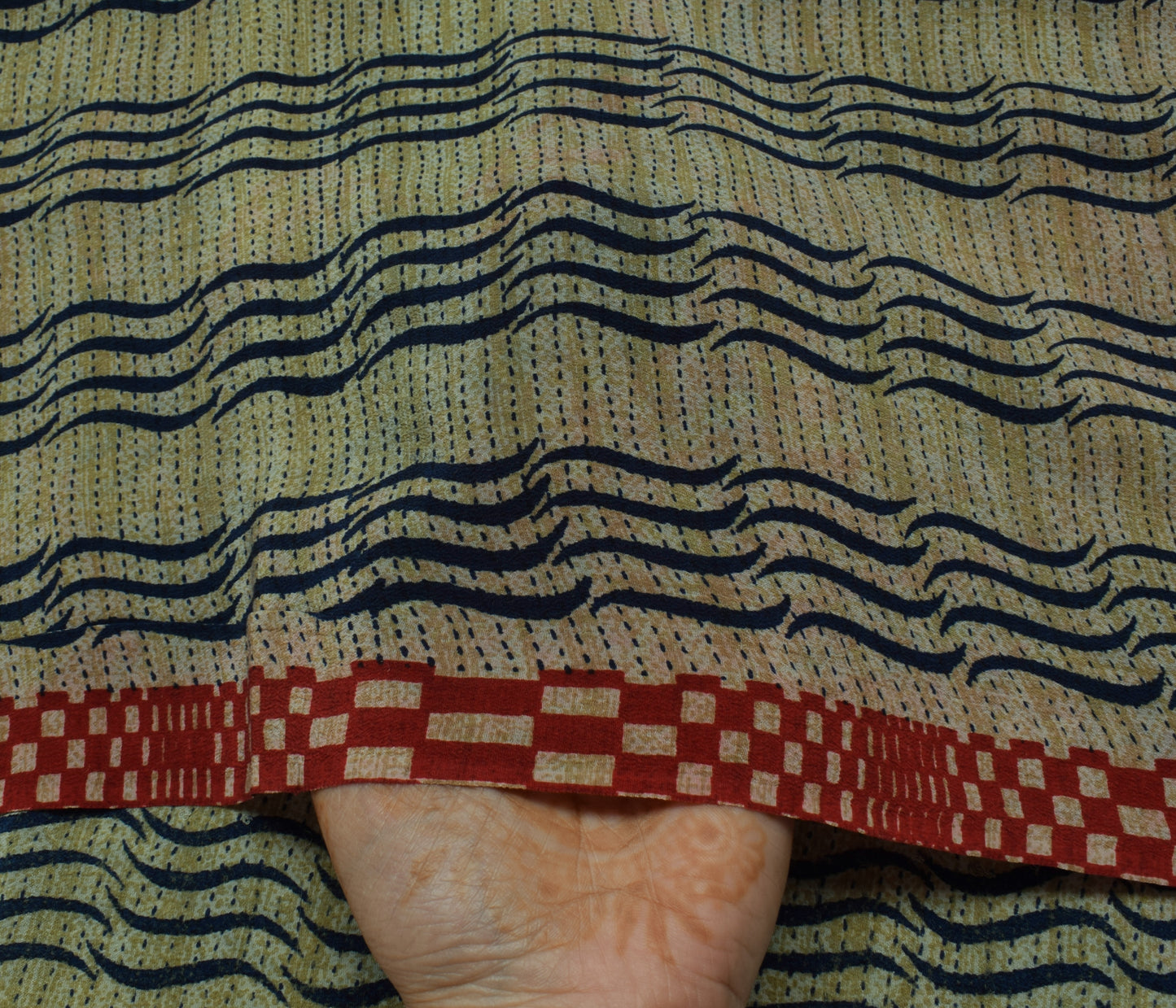 Sushila Vintage Green Saree 100% Pure Crepe Silk Printed 5 Yard  Soft Fabric