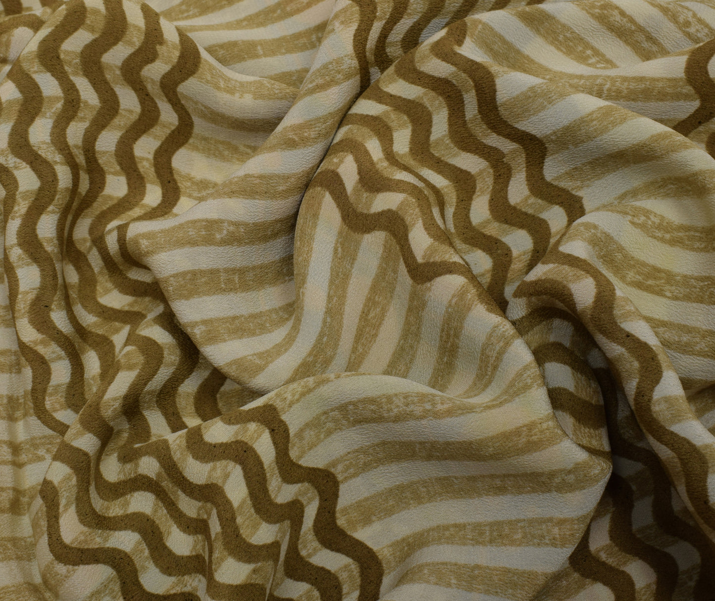 Sushila Vintage Indian Saree 100% Pure Crepe Silk Printed Leheria Soft Fabric