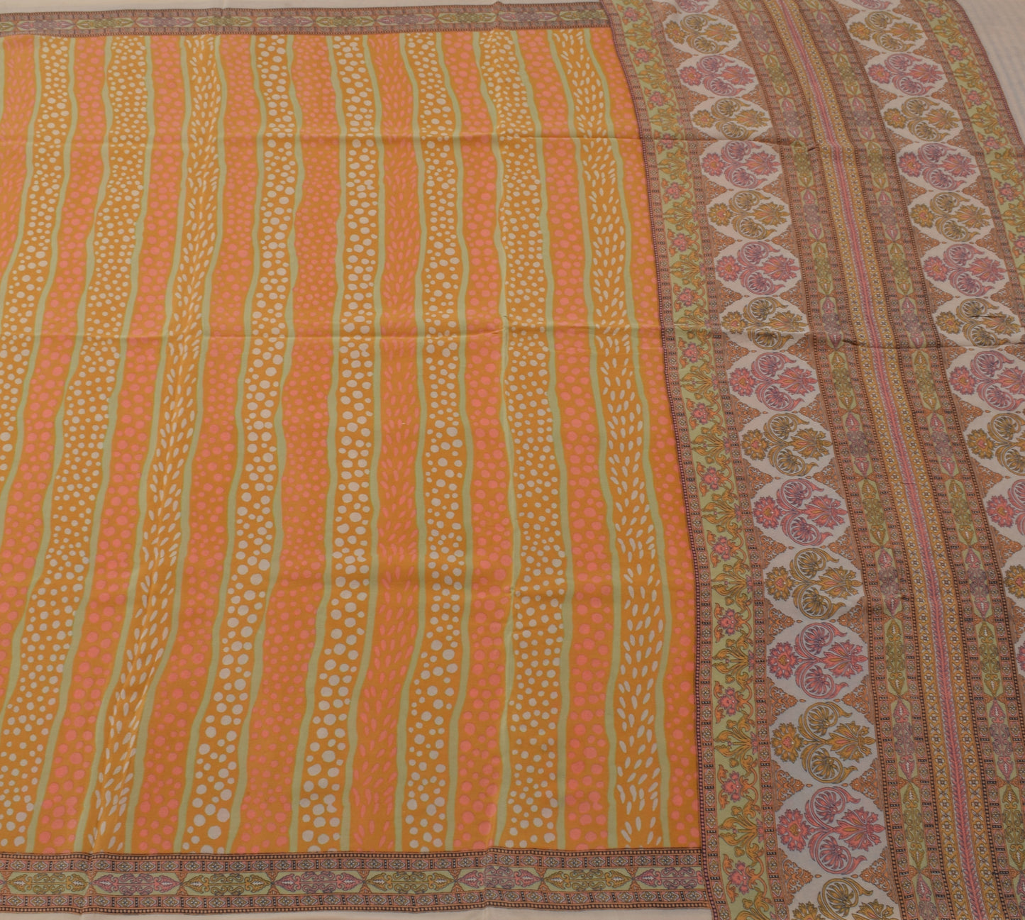 Sushila Vintage Indian Saree 100% Pure Crepe Silk Printed Soft 5 Yard Fabric