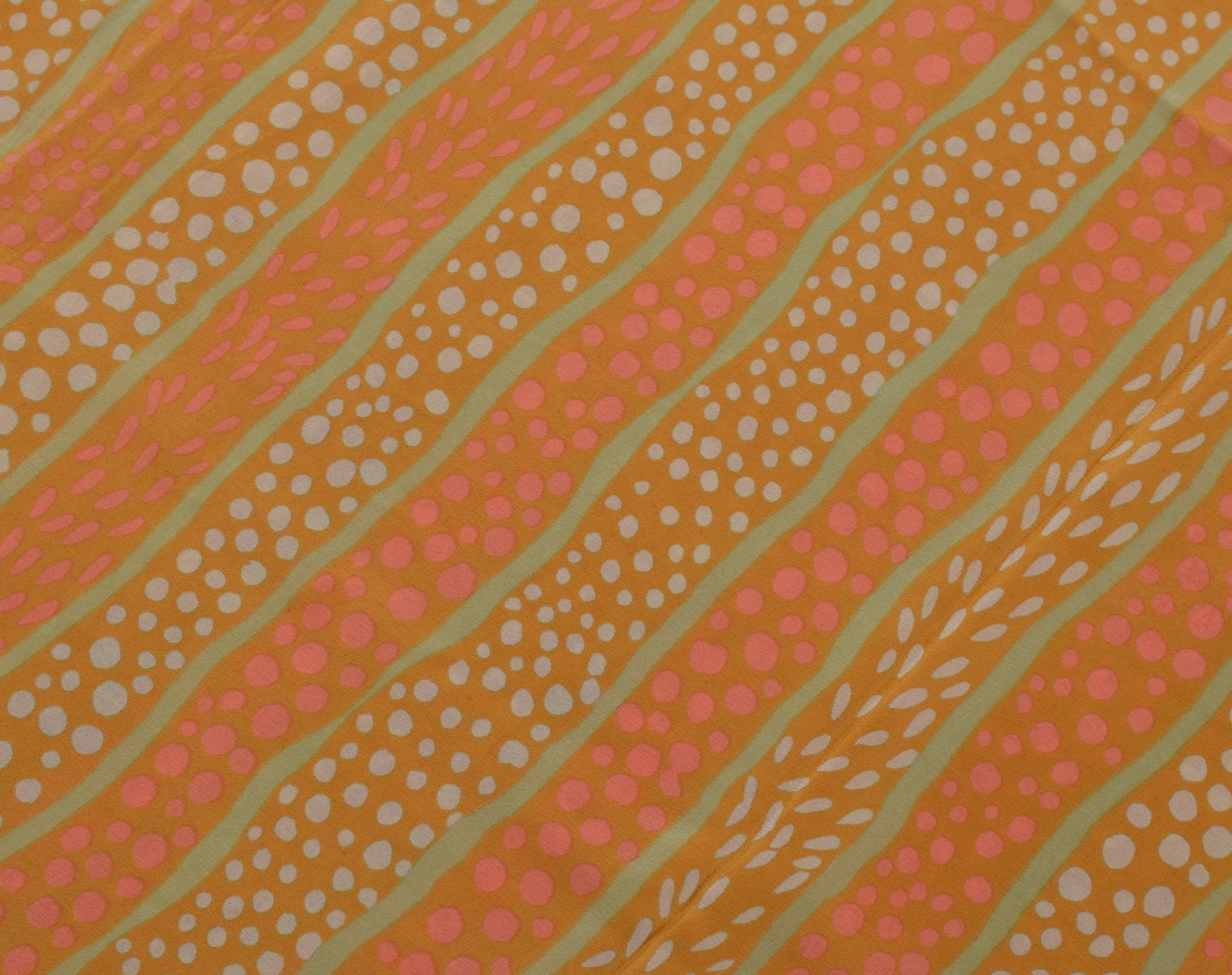 Sushila Vintage Indian Saree 100% Pure Crepe Silk Printed Soft 5 Yard Fabric