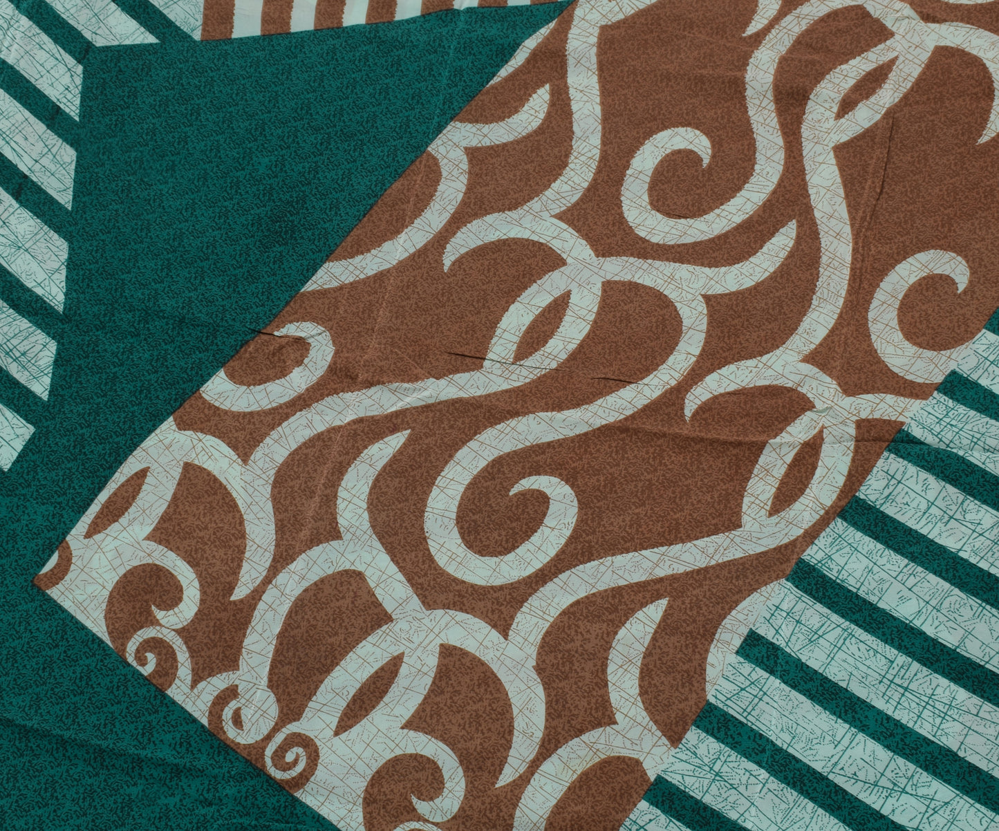 Sushila Vintage Indian Saree 100% Pure Crepe Silk Printed Soft Craft 5 YD Fabric