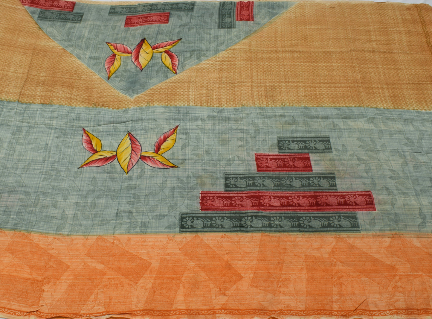 Sushila Vintage Indian Saree 100% Pure Crepe Silk Printed 5 Yard Soft Fabric