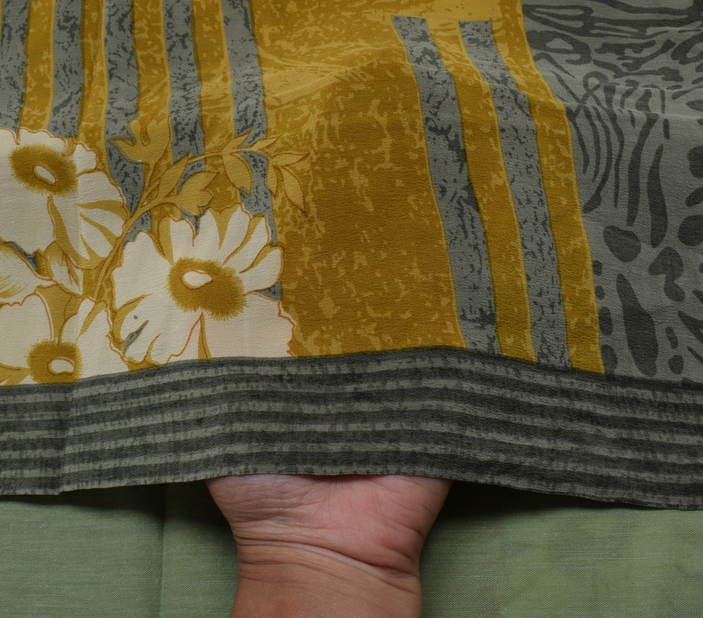 Sushila Vintage Green Saree 100% Pure Crepe Silk Printed Floral 5 YD Soft Fabric