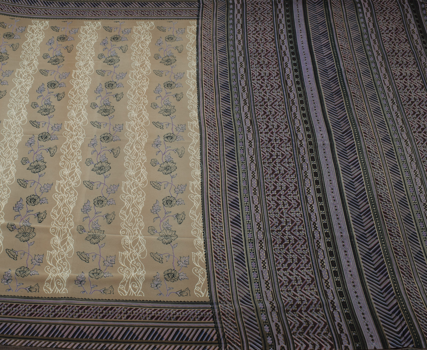 Sushila Vintage Indian Saree Blend Crepe Silk Printed Floral Soft 5 Yard Fabric