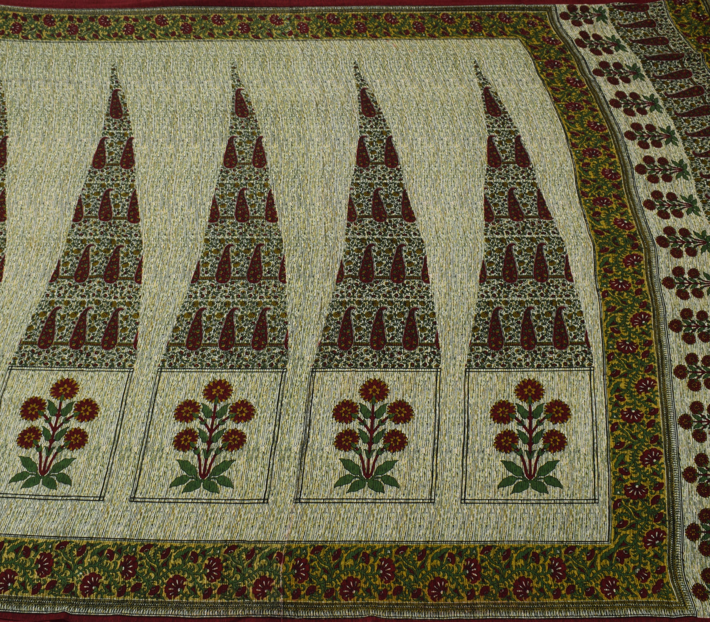 Sushila Vintage Cream Saree Blend Crepe Silk Printed Floral Soft 5 Yard Fabric