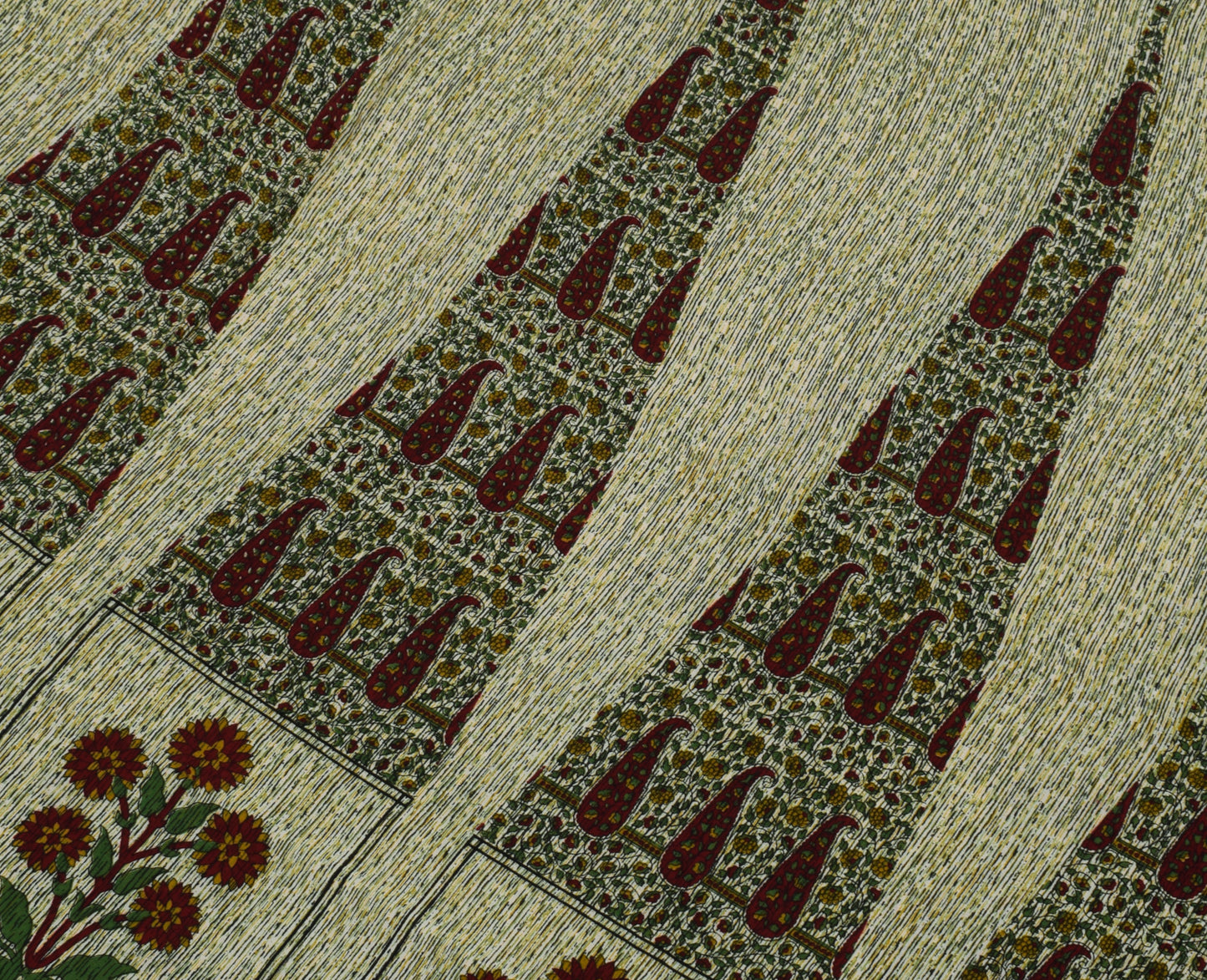 Sushila Vintage Cream Saree Blend Crepe Silk Printed Floral Soft 5 Yard Fabric