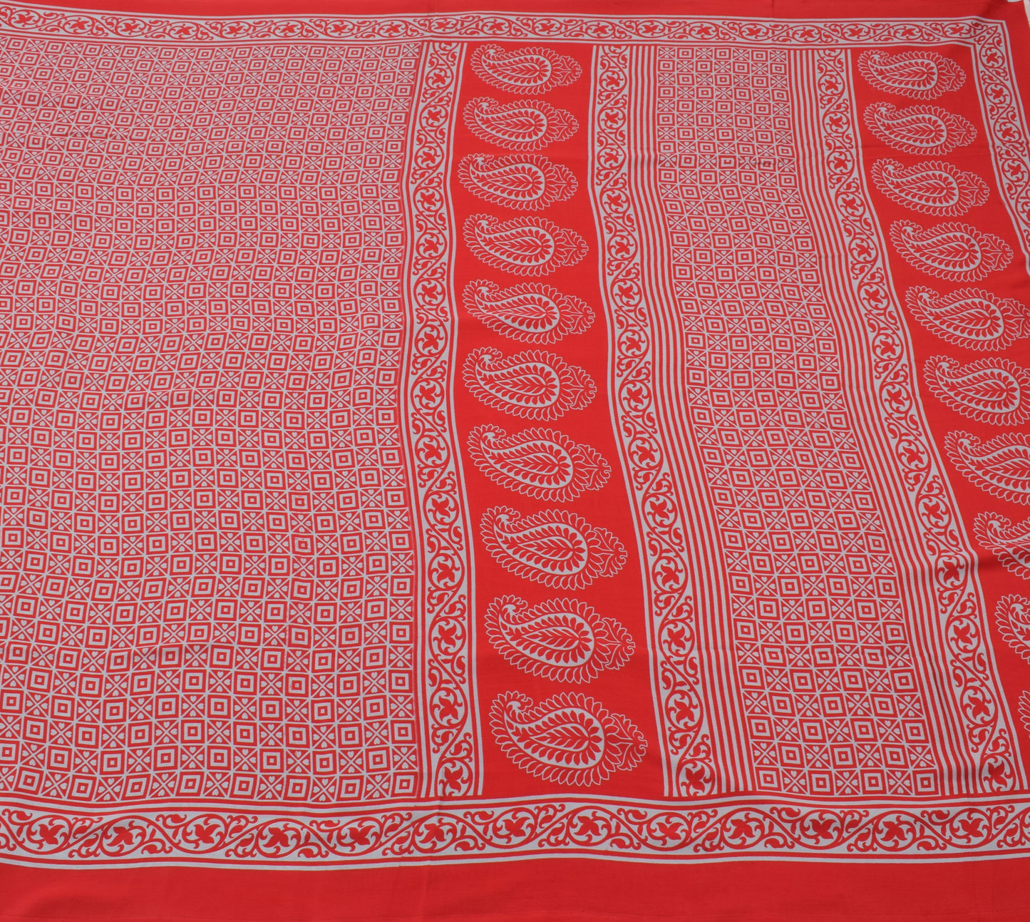 Sushila Vintage Off White Saree Blend Crepe Silk Printed Soft Craft 5 YD Fabric