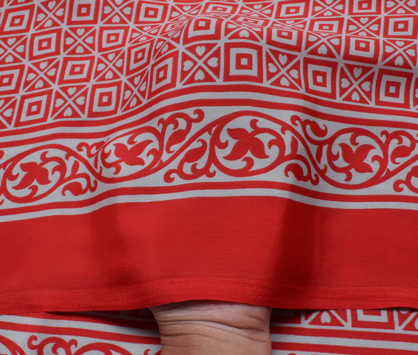 Sushila Vintage Off White Saree Blend Crepe Silk Printed Soft Craft 5 YD Fabric