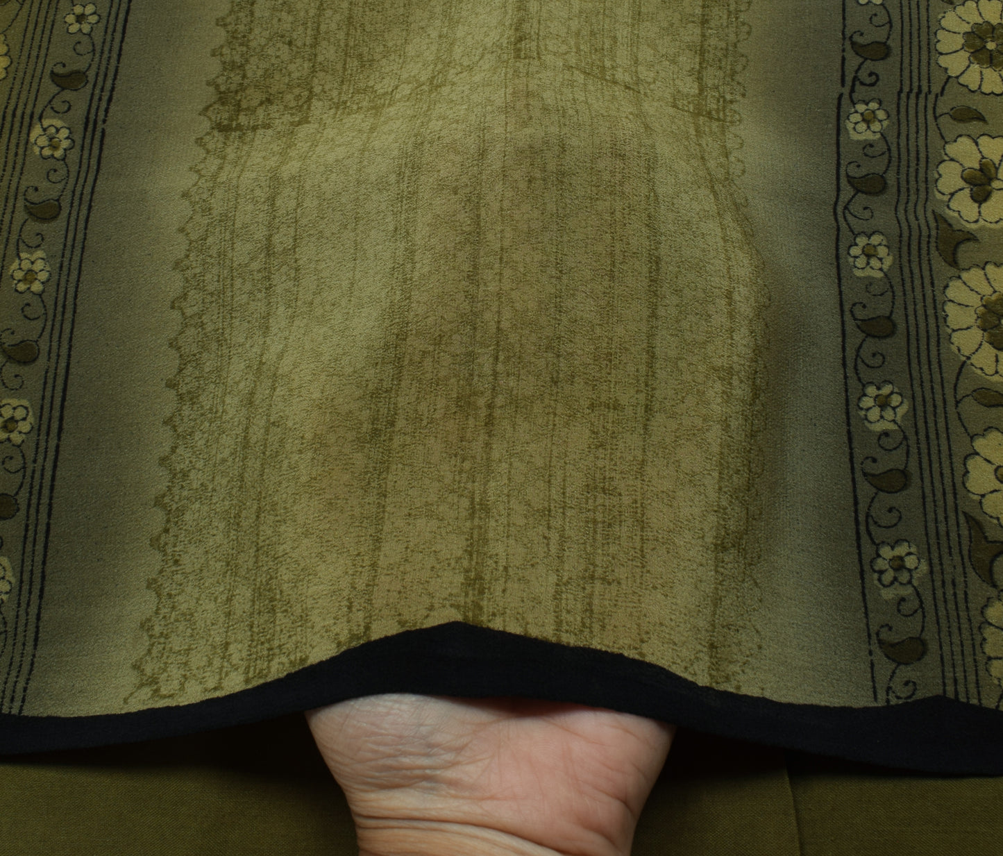 Sushila Vintage Indian Saree 100% Pure Crepe Silk Printed Floral Soft Fabric