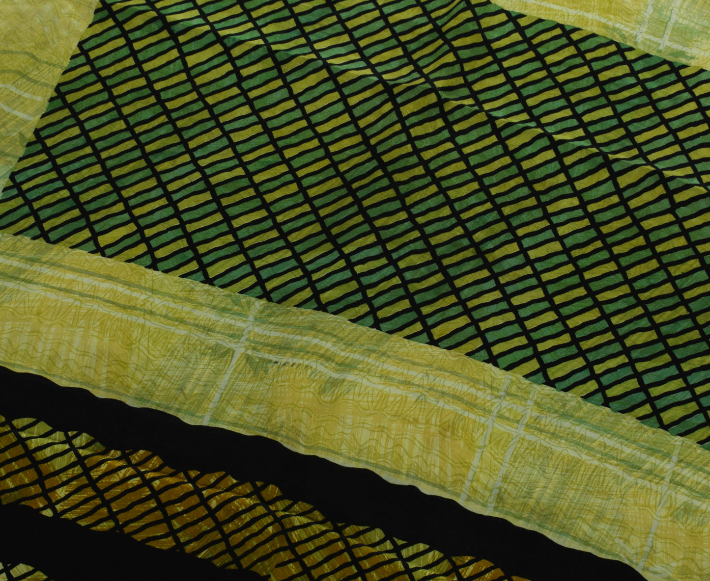 Sushila Vintage Green Saree 100% Pure Crepe Silk Printed 5 Yard Soft Fabric