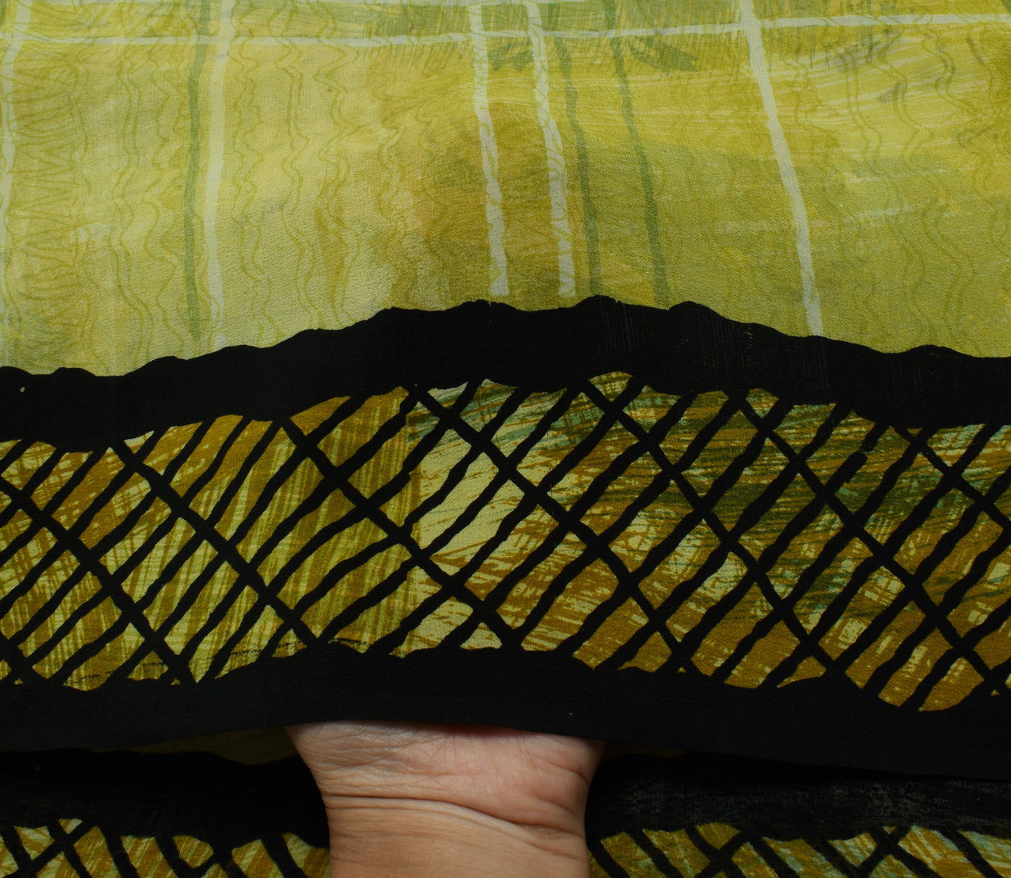 Sushila Vintage Green Saree 100% Pure Crepe Silk Printed 5 Yard Soft Fabric