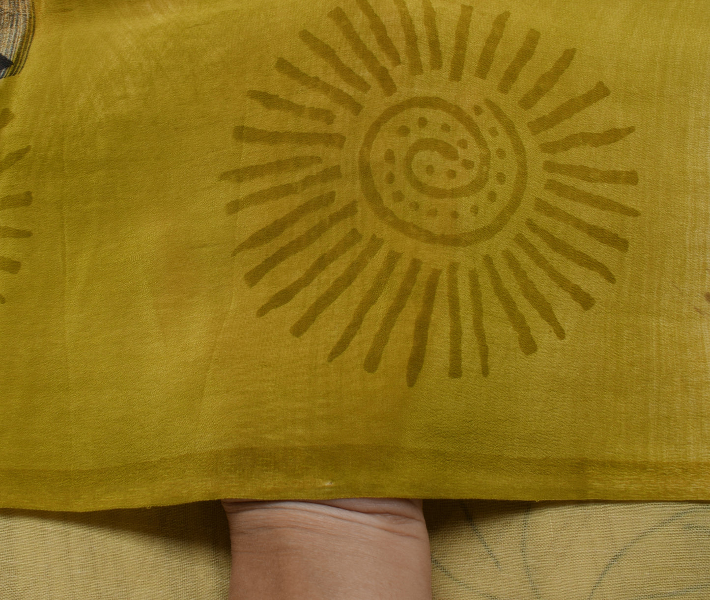 Sushila Vintage Green Saree 100% Pure Crepe Silk Printed Floral Soft Fabric