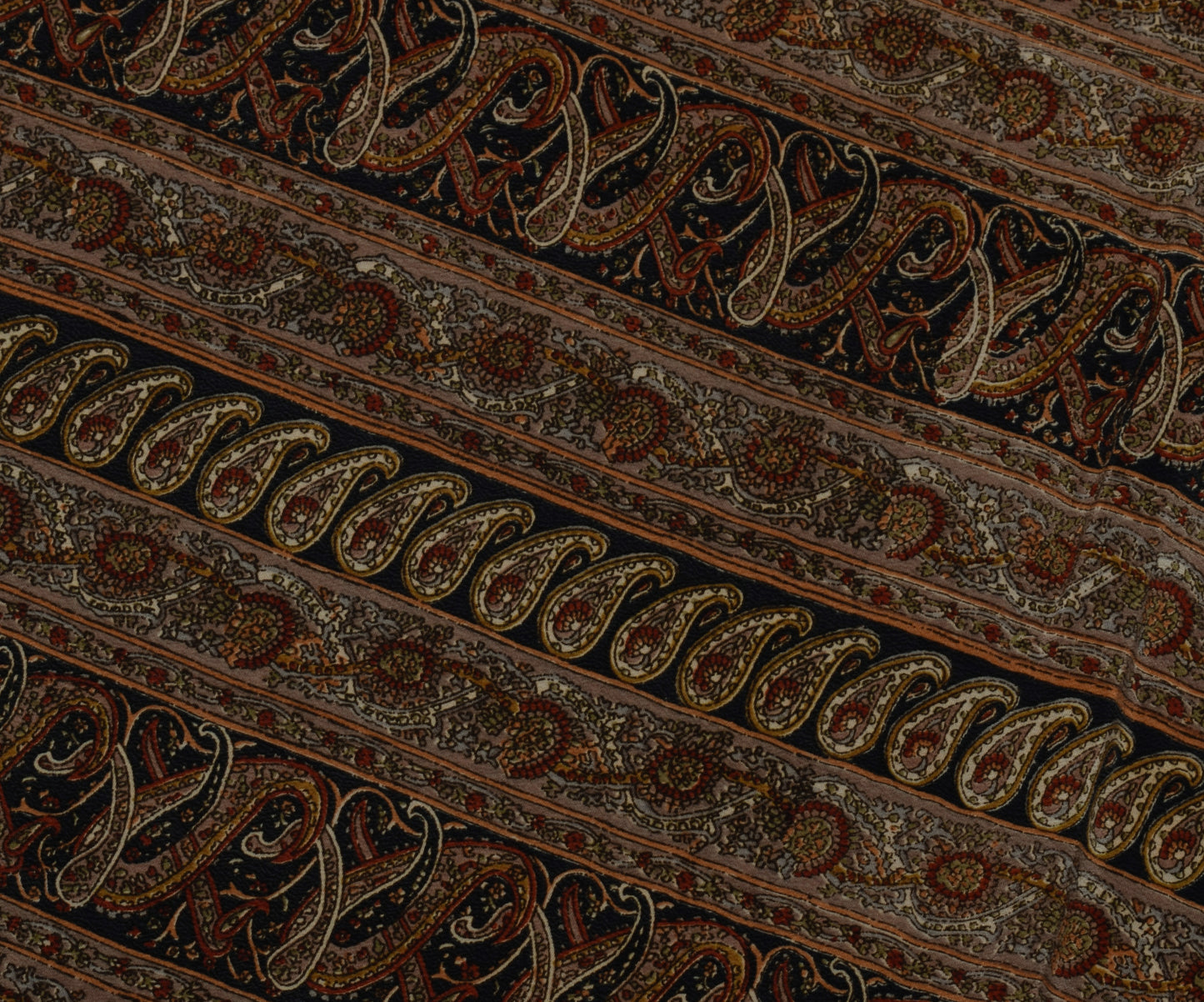 Sushila Vintage Cream Indian Saree 100% Pure Crepe Silk Printed Soft Fabric