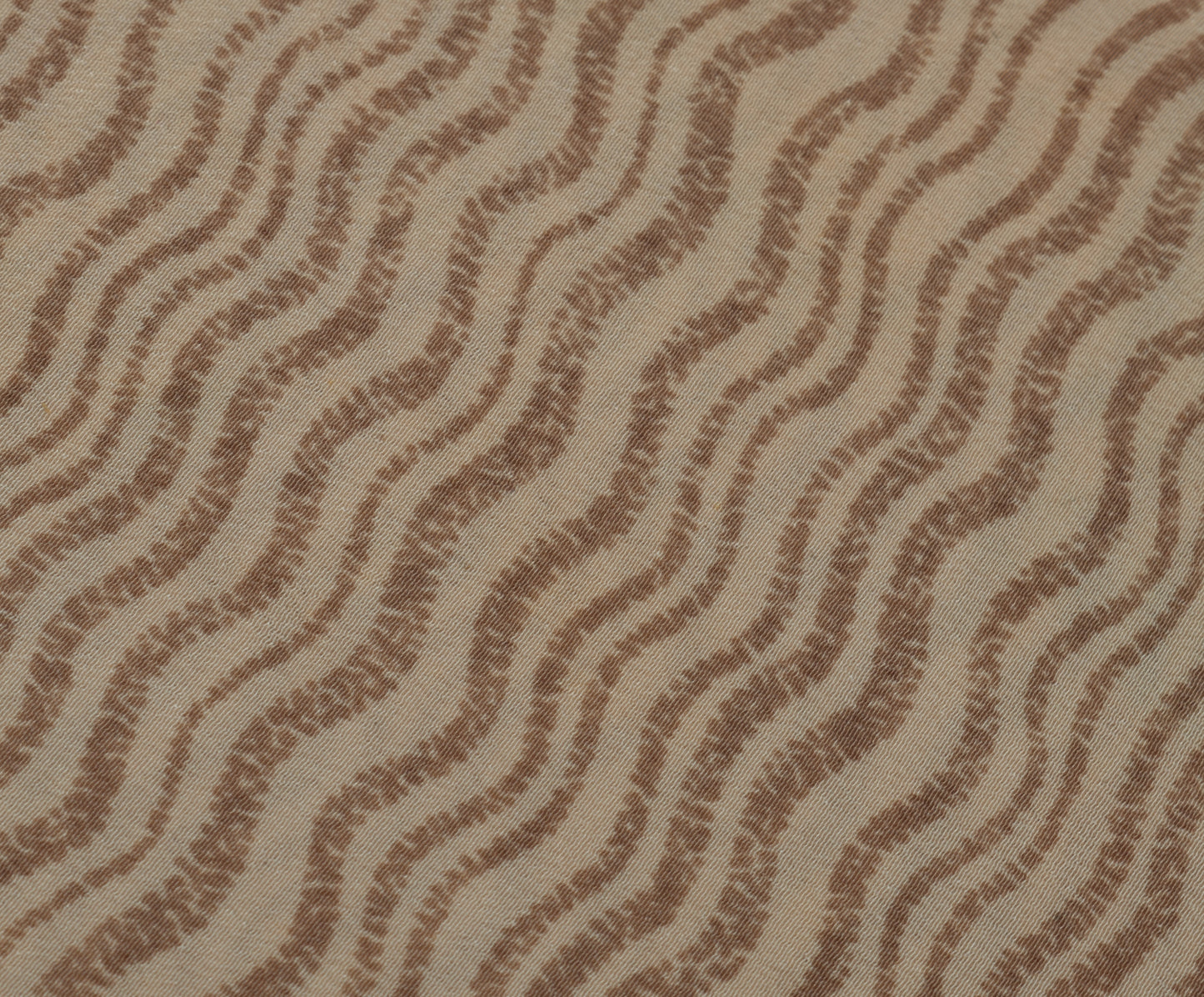 Sushila Vintage Cream Indian Saree 100% Pure Crepe Silk Printed Soft Fabric