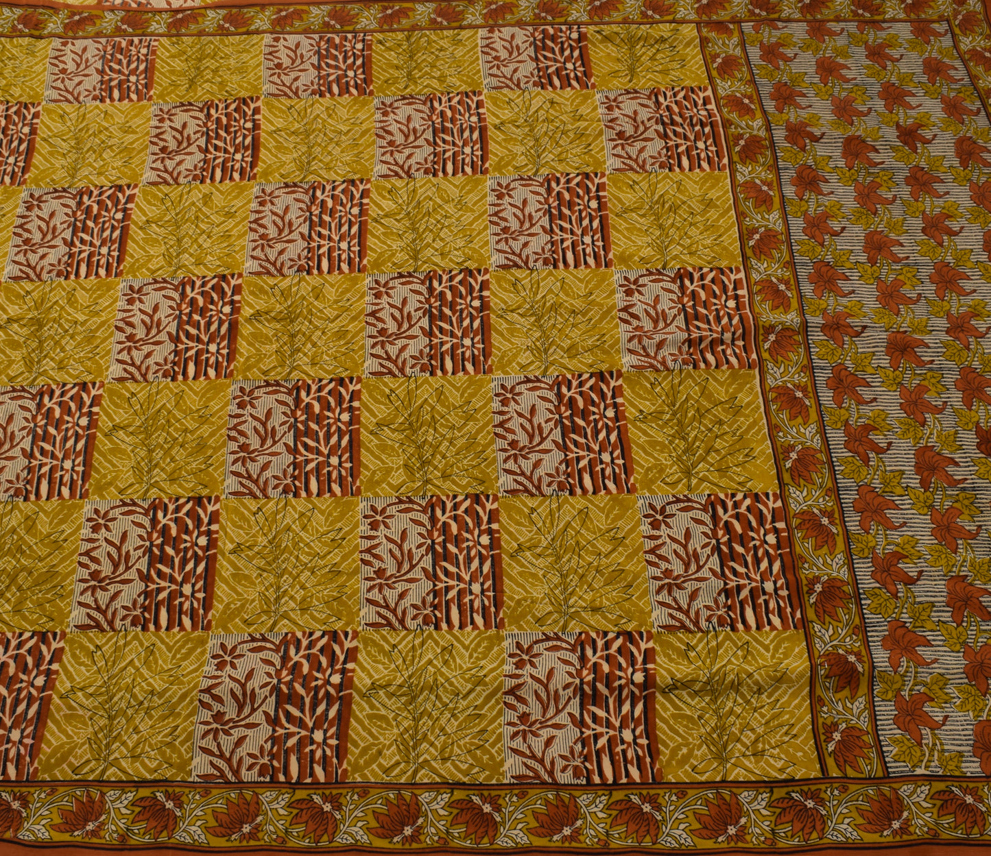 Sushila Vintage Green Saree 100% Pure Crepe Silk Printed Floral Soft Fabric