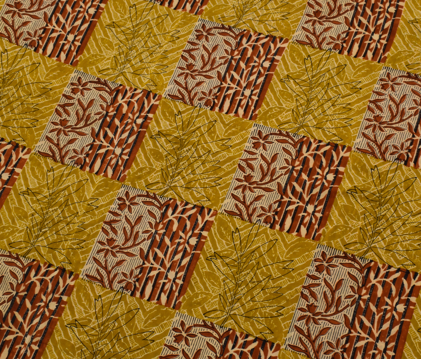 Sushila Vintage Green Saree 100% Pure Crepe Silk Printed Floral Soft Fabric