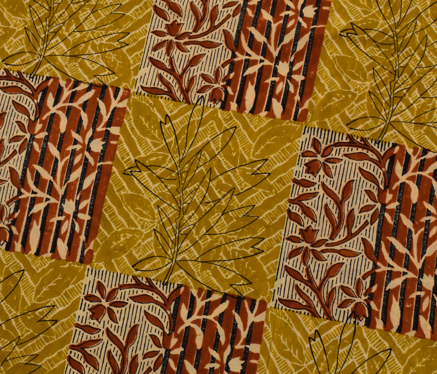 Sushila Vintage Green Saree 100% Pure Crepe Silk Printed Floral Soft Fabric