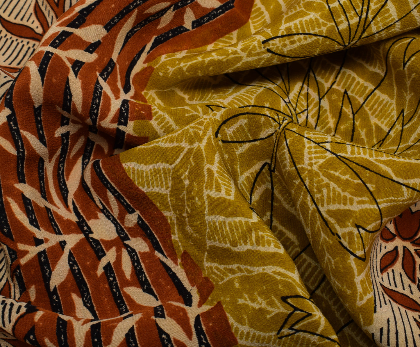 Sushila Vintage Green Saree 100% Pure Crepe Silk Printed Floral Soft Fabric