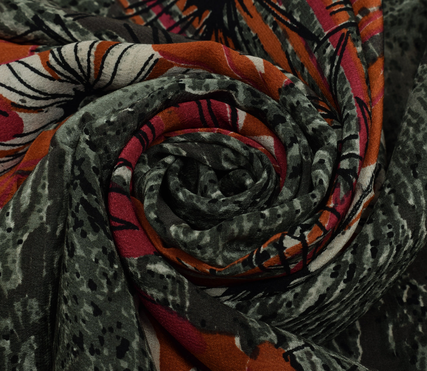 Sushila Vintage Indian Saree 100% Pure Crepe Silk Printed Floral Soft Fabric