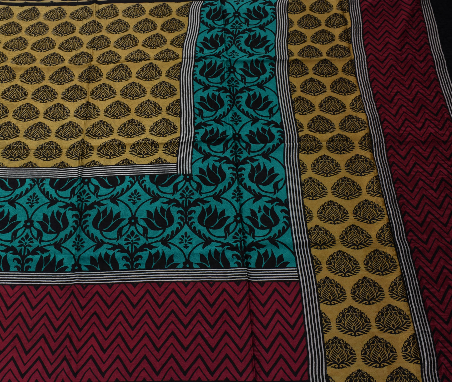 Sushila Vintage Indian Saree 100% Pure Crepe Silk Printed Floral Soft Fabric